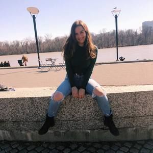 Meet your Posher, Hannah